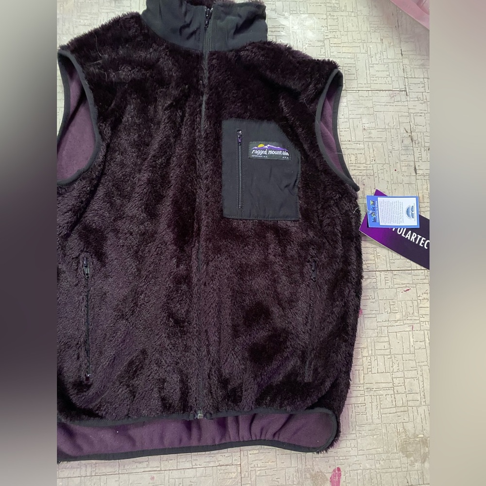 brand new never worn ragged mountain vest
